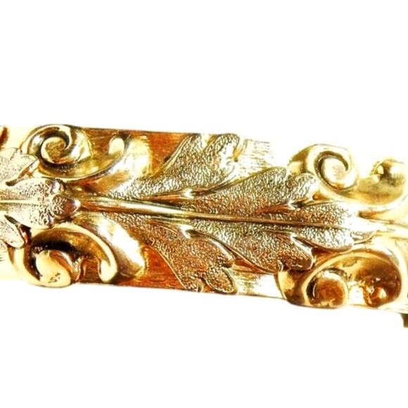 Vintage Whiting Davis Hinged Bangle Art Nouveau Leaf Relief Bracelet - Picture 3 of 11